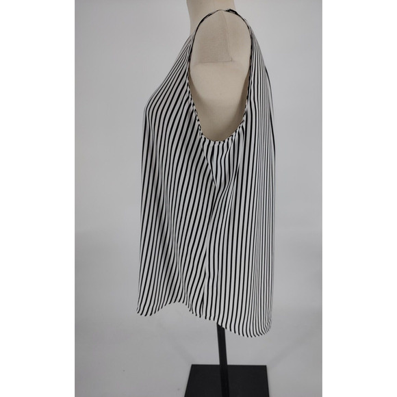 Apt 9 Woman's Black Strip Hidden Button Front Sleeveless Blouse Size XL Pleated - Picture 3 of 7